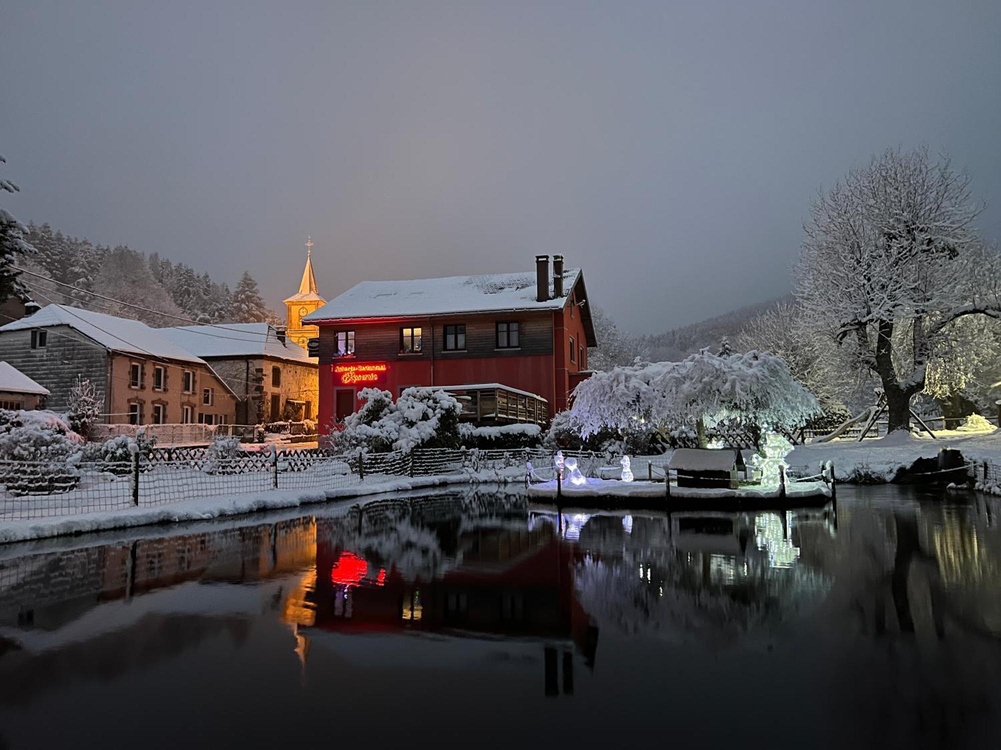 Auberge Restaurant La Roseraie Grandrupt Eksteriør bilde