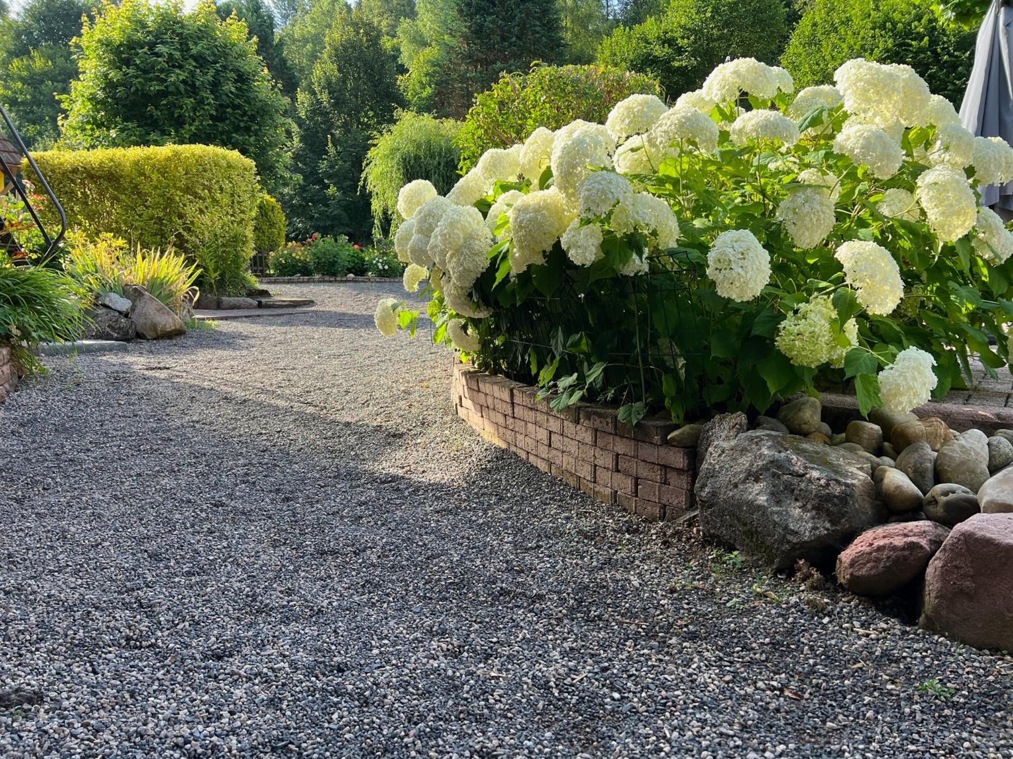 Auberge Restaurant La Roseraie Grandrupt Eksteriør bilde