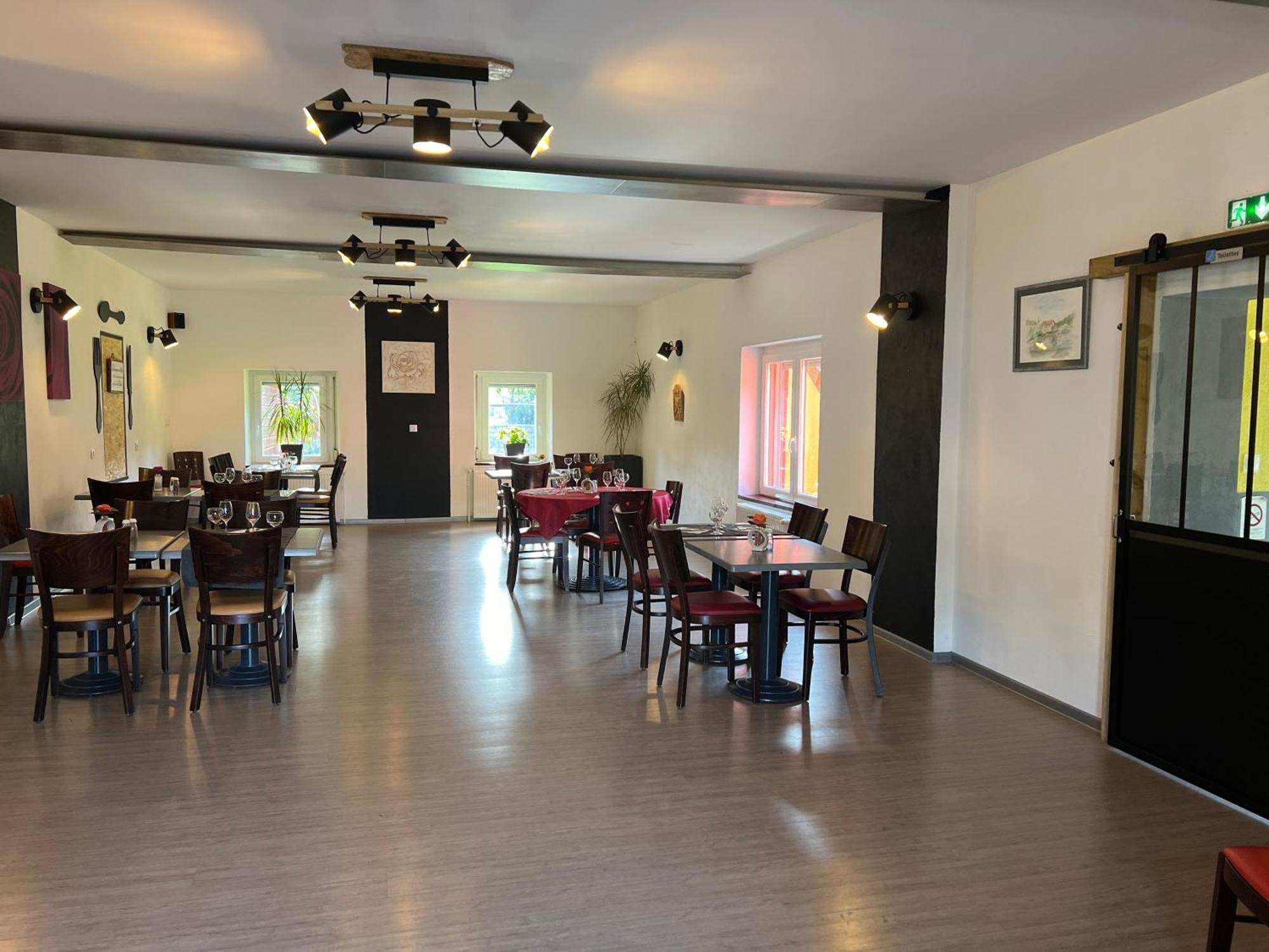 Auberge Restaurant La Roseraie Grandrupt Eksteriør bilde