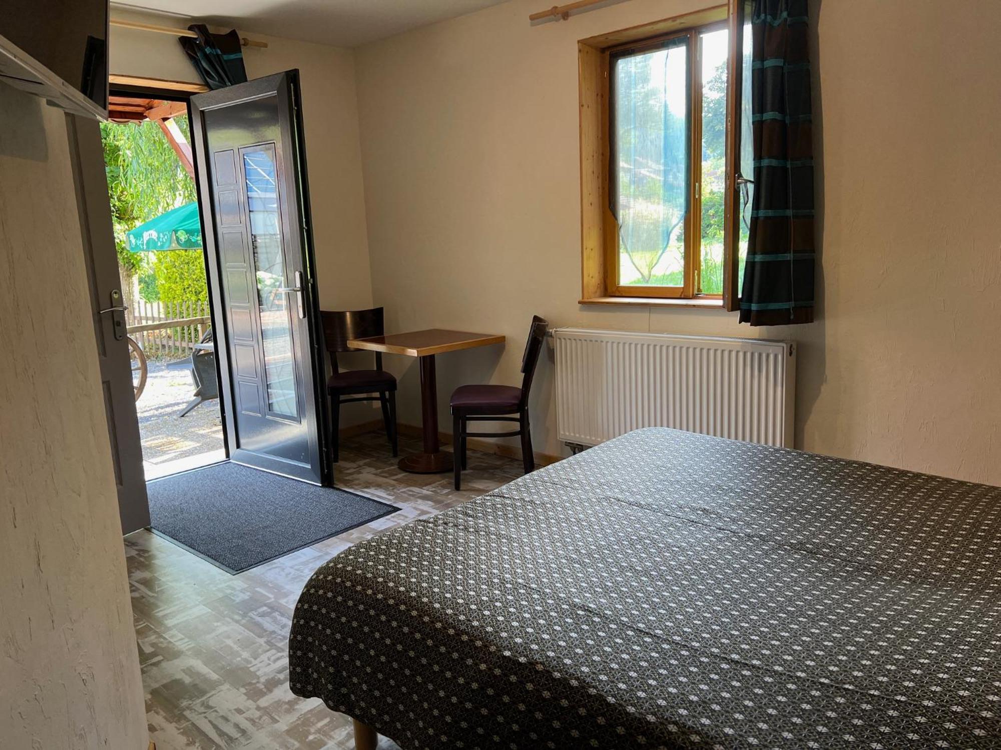 Auberge Restaurant La Roseraie Grandrupt Eksteriør bilde